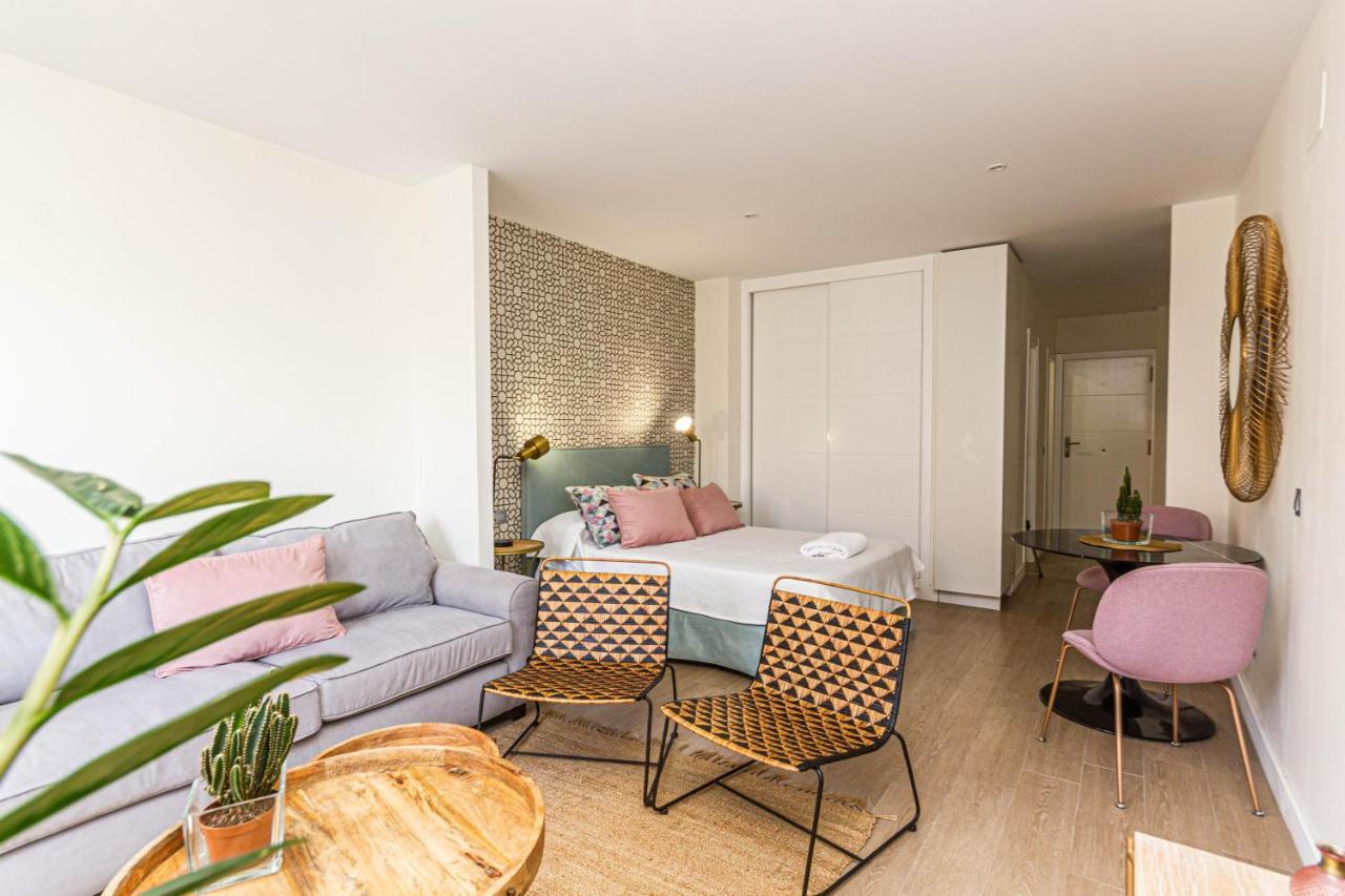 Hola Beach Suite Las Palmas de Gran Canaria Exterior photo
